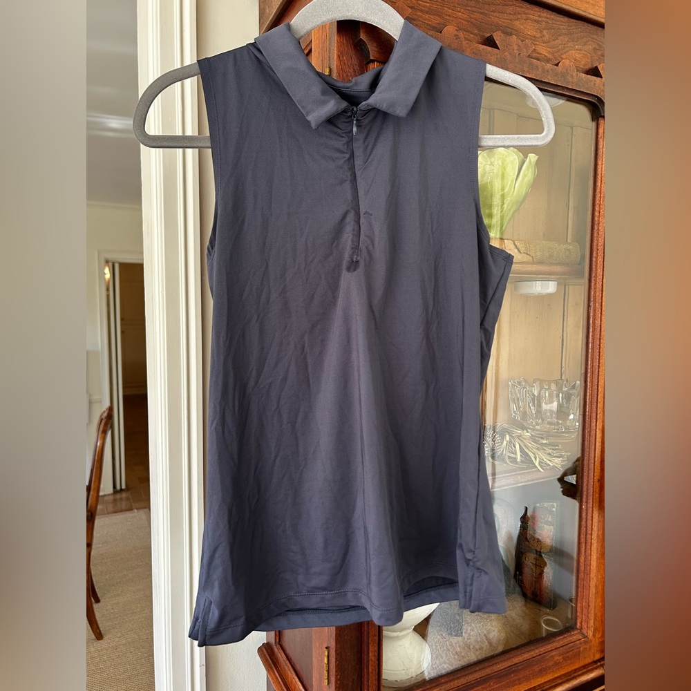 Tommy Bahama Women’s dri fit golf shirt size medium